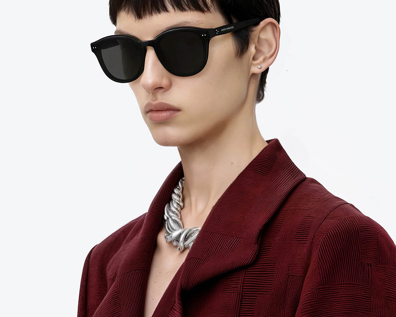 Accessory Storm: The Hottest Highlights of the 2025 European Fashion Weeks