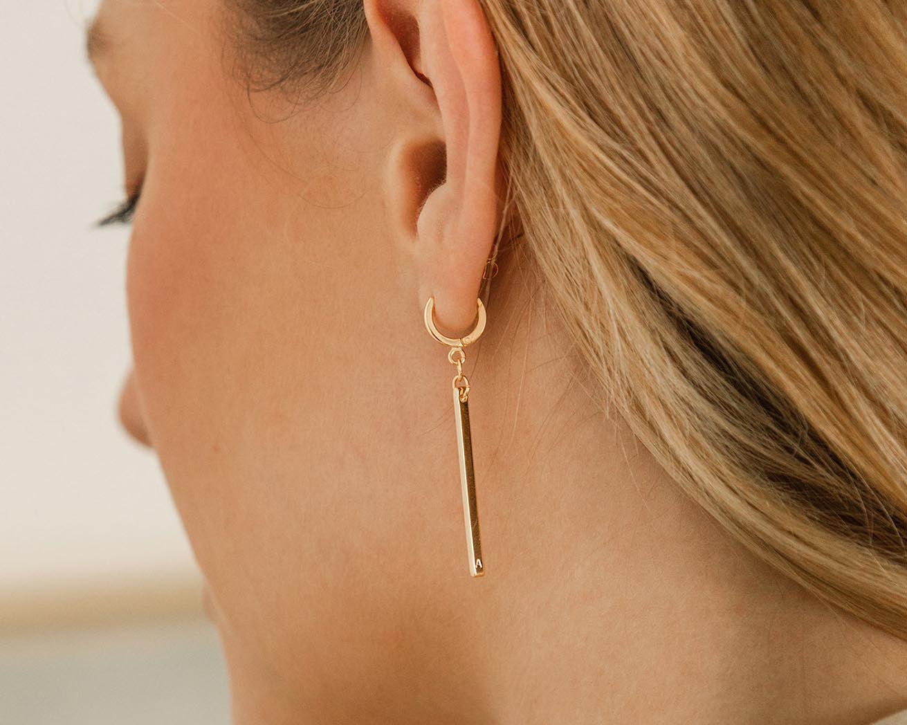 Whispers of Falling Leaves: My 5 Favorite Elegant Earrings for Early Autumn